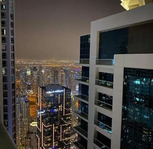 Your Cosy Dubai Marina Home